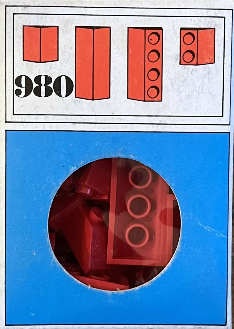 LEGO System 980 23 sloping bricks, including roof peak bricks, Red set