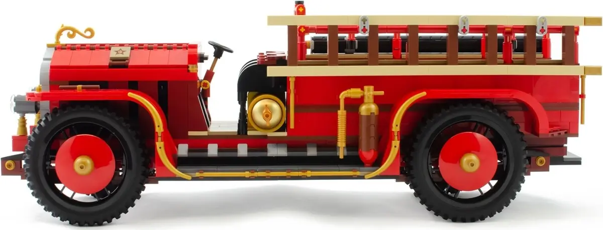 LEGO BrickLink BL19002 Antique Fire Engine set, image 2